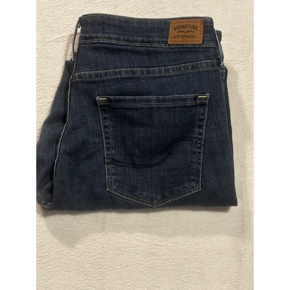 Levi's‎ Mid Rise Skinny Crop Jeans Women's Size 12 Dark Blue Wash Signature